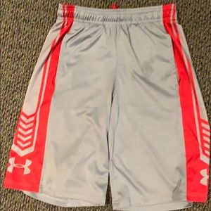 Under armour YMD loose fit boys shorts